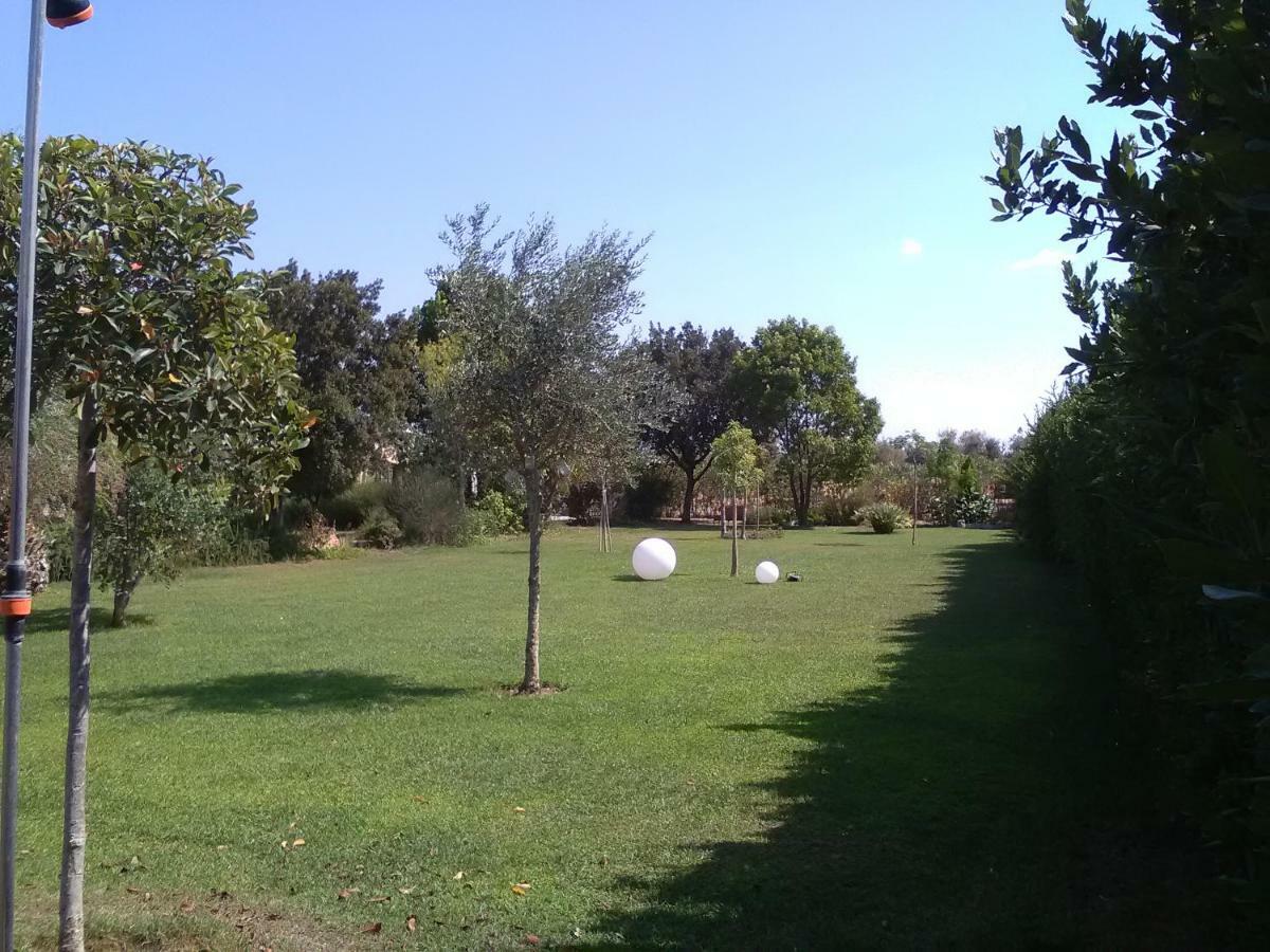 Aradeo Casetta Vacanza In Campagna מראה חיצוני תמונה